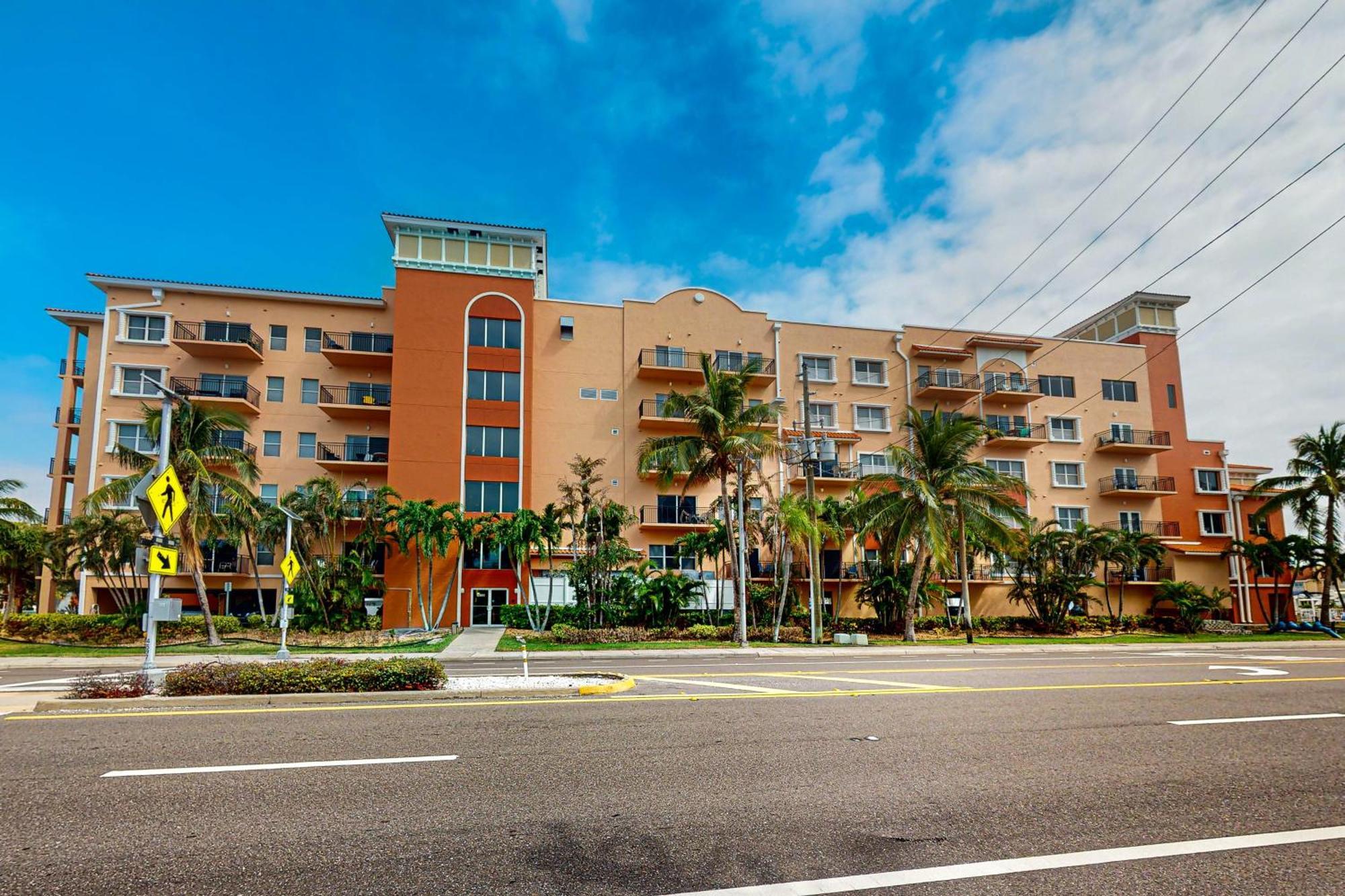 Madeira Bay Resort 509 St. Pete Beach Exterior photo